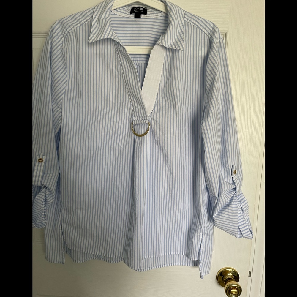 Size large Jones New York  blouse